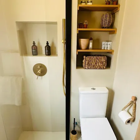 فيلة Salinas Natural Park *